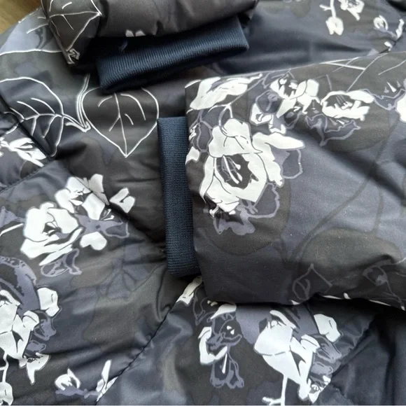 Women’s Size Small Columbia Boundless Days Print Long Down Jacket Blue Floral - Picture 5 of 9